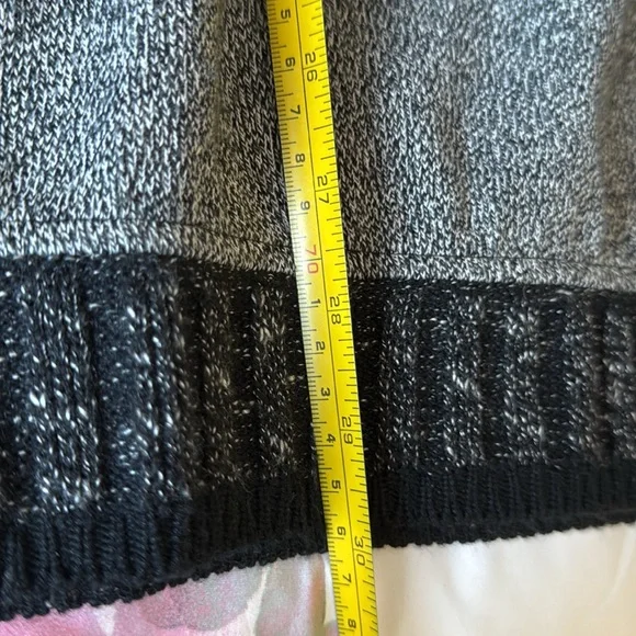 Carlo Colucci Sweater - Picture 2 of 8